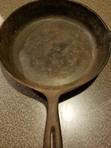 One (1) ~ 10.5&quot; Diameter ~ Cast Iron Black Skillet ~ Taiwan - $921.75 MXN