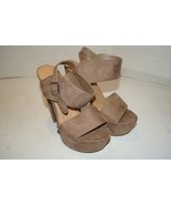 Speed Limit 98 Women&#39;s Straped Open Toe Faux Suede Taupe Heels Size 7.5 - $33.83 CAD