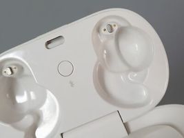Bose QuietComfort 831262-0020 Wireless Earbuds with Charging Case READ image 8