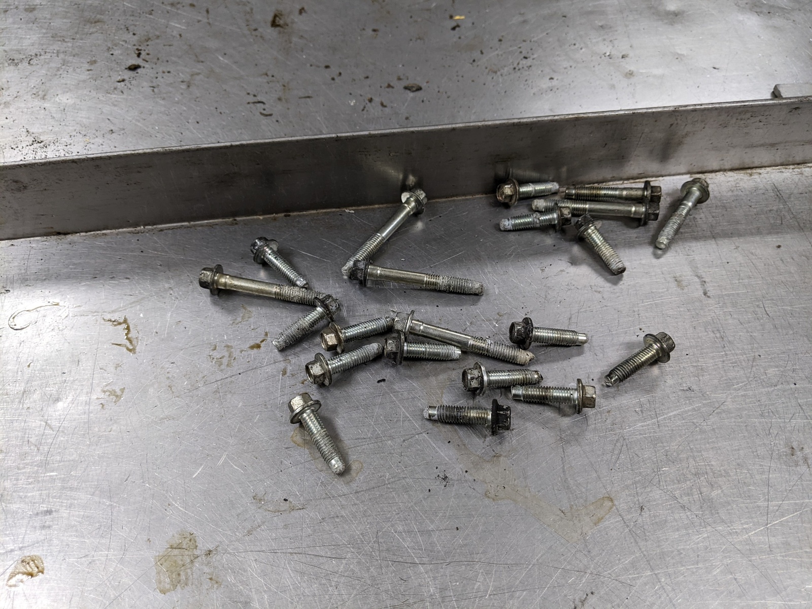 Timing Cover Bolts For 14-17 Mazda 6  2.5  FWD Item image 2