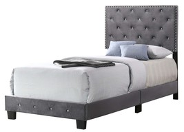 Charming Gray Twin Bed w/ Storage - $3,522.76 MXN