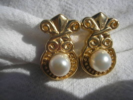 14kt Gold Drop Pearl Earrings NEW from 5th AVE NY store approx retail $1050 - $430.88