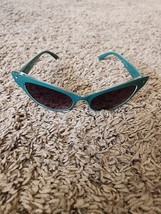 A.J. Morgan Grey Retro Style Slim Cat Eye Sunglasses - $14.54