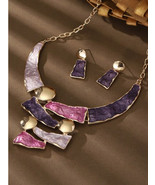 Purple gold cascde nekclace earrings set - $414.68 MXN