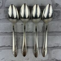Oneida Community Silver QUEEN BESS II Tudor Silverplate Soup Spoons Set ... - $15.52