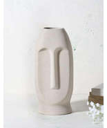 White Ceramic Face Vase - $559.19 MXN