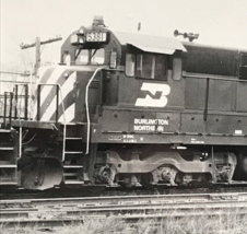 Burlington Northern Railroad BN #5381 U30C Locomotive Train Photo West Chicago - $9.49