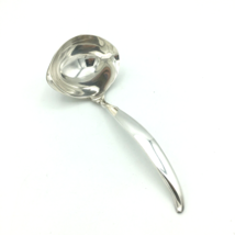ROGERS BROS Flair solid gravy ladle - vintage silver-plated serving spoon IS - £11.79 GBP