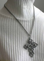 Sarah Coventry Vintage Silver-tone Large Baroque Cross Pendant Necklace - £14.02 GBP