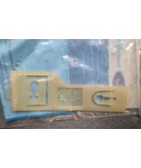NOS Ford Lincoln D2VY-6510182-A Panel Molding Retainer Clip - £12.65 GBP