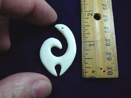 #MAF-3 Maori Style Fish Hook Aceh Bovine Bone Pendant Crafters Make Jewelry - £12.41 GBP