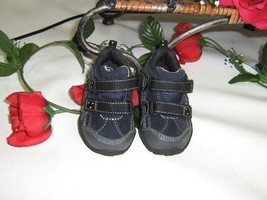 cute OSHKOSH  Shoes Size 2  M Toddler Boys Girls Blue Tennis - £7.42 GBP