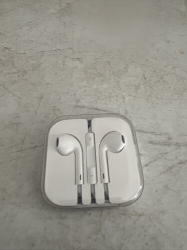 Primary image for Apple iPhone Earphones with Mic, Volume Control 3.5mm
