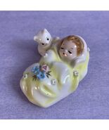 VTG JOSEF ORIGINALS BABY IN BLANKET SERIES BABY IN YELLOW w CAT Kitten - $69.70 CAD