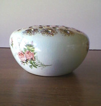 Vintage Rose Print Ceramic Frog Vase Easter Flower Vase Floral Arranging - £47.87 GBP