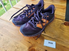 New Balance Running Shoe Women&#39;s 7.5 Wide Fresh Foam Garoe V1 Trail Purple Red - £69.00 GBP