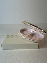 MARY KAY COMPACT with mirror # 4904 Pink  / Gold NEW in Box NOS - $4.99