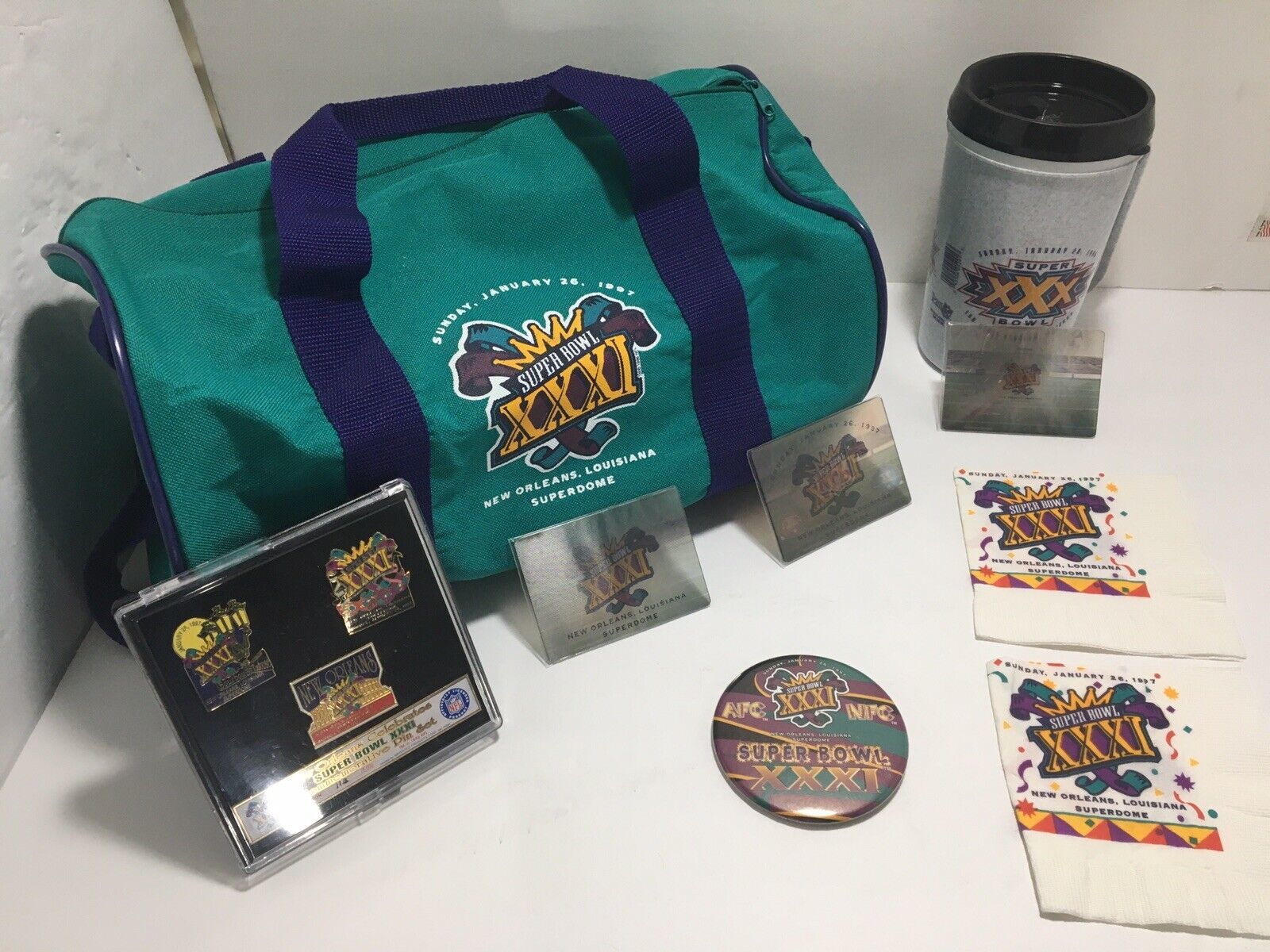 Super Bowl XXXI Commemorative Pin Set 114/5000 + Mug Superdome 1997 Duffel Etc - £37.17 GBP