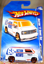 2010 Hot Wheels #117 Hw City Works 9/10 Custom &#39;77 Dodge Van White w/Gold OH5 Sp - £9.77 GBP