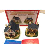 Liberty Falls Set 2 CHURCH &amp; SOCIAL HALL Vintage Village Building Figurines - $454.60 MXN