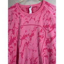 Lululemon Athletica Pink Tie Dye Seamless Athletic T-Shirt Top Women&#39;s S... - $29.95
