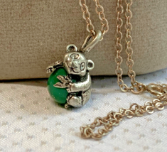 Sterling Silver Panda &amp; Green Ball Necklace 6.4g Fine Jewelry 17.5&quot; Cable Chain - £23.31 GBP