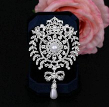 Stunning Vintage Look Silver plated King Royal Celebrity Brooch Broach Pin B49U - £13.85 GBP