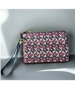 Tommy Hilfiger- NEW Wristlet Wallet Zipper Leather Exterior Casual Burgandy - $36.90 CAD