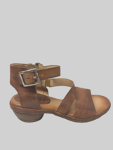 MIZ MOOZ WOMEN&#39;S  BUCKLE SIDE ZIP  SANDALS    37EU / 7US  # A-60 - $2,306.69 MXN