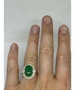 Vintage Grüner Jade Ring Gold Finish Weiß Sapphire Größe - £73.52 GBP