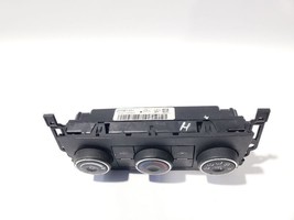 Manual Temperature AC Control 25901391 OEM 2008 2009 Chevrolet Silverado... - $64.35