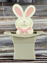 70s Vintage Avon Pin (MH3) - Magic Hat Rabbit - Spring Easter Bunny - £4.74 GBP