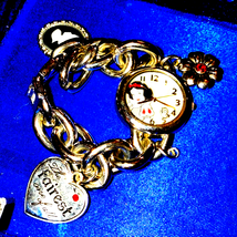 Beautiful vintage Snow White charm bracelet watch - £27.26 GBP