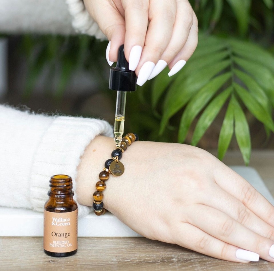 Confidence Tiger's Eye Crystal Essential Oil Bracelet Item image 5