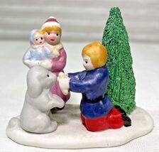 Lemax Dickensvale Porcelain Begging For A Bone - $17.70