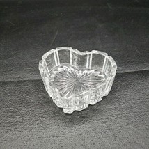 Vintage Clear Glass Heart Shaped Candy Nut Jewelry Trinket Dish Bowl Unmarked - £6.11 GBP