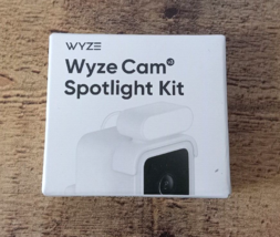 Spotlight For Wyze Cam v3 Color Night Vision 1080p Indoor/Outdoor Video Camera - £15.70 GBP