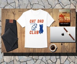  cat dad club shirt Classic Crew Neck T-Shirt - €19,74 EUR