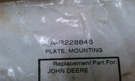 JOHN DEERE R228846 MOUNTING PLATE FOR AIR CONDITIONER COMPRESSOR - £14.03 GBP