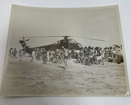 Original Photo of a Vietnam War Era US Marine Corps Sikorsky H-34 Helico... - £12.39 GBP