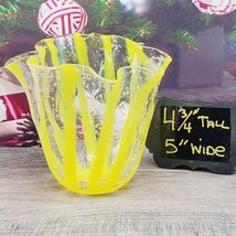Handkerchief Vase ART GLASS Yellow Striped Ruffled 4.75&quot; Bubbles Gorgeous Design - £28.68 GBP
