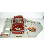 Crash Test Dummies Vintage Tyco Crash Center and Red Car Set For Parts 1991 - £35.55 GBP