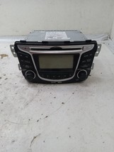 Audio Equipment Radio AM-FM-stereo-CD-MP3 US Market Fits 12-14 ACCENT 685904 - £44.21 GBP