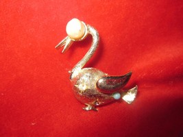 Vintage Textured Goldtone Metal Duck Faux Pearl,Blue Bead, Pin - £5.34 GBP