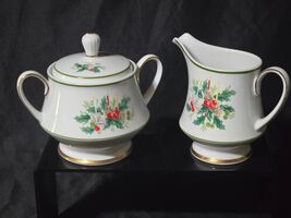Vintage NORITAKE Creamer &amp; Sugar Bowl With Lid HOLLY 2228 Fine Porcelain... - $42.36 CAD