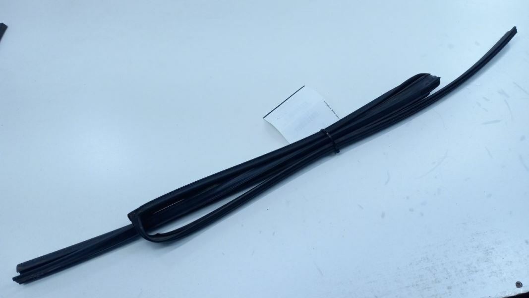 Nissan Versa Door Glass Window Seal Rubber Right Passenger Rear Back 200... - $49.79