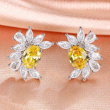 Affordable Luxury Style Golden Shining Zircon Stud Earrings Flower-Shaped Inlaid - £7.82 GBP