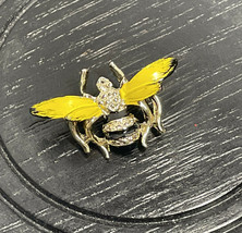Vintage bee yellow black Gerrys pin brooch lovely piece - £13.24 GBP