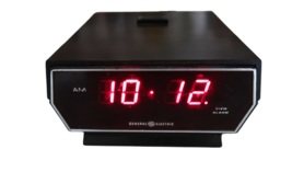 Vtg 1980&#39;s GE Digital Alarm Clock Model 8143-5 Brown Woodgrain Tested Working - £20.09 GBP