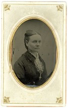 CIRCA 1860&#39;S CDV Cartouche TINTYPE Featuring Lovely Older Woman Wearing Dress - £12.34 GBP
